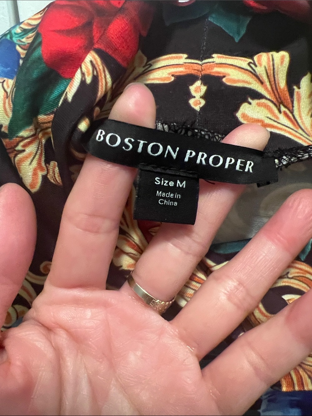 #3162**Boston Proper Black Long-Sleeve Baroque Floral Top - Picture 5 of 17